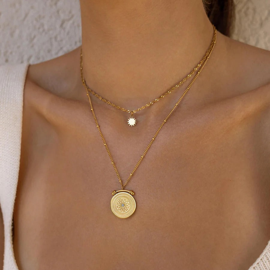 PuraDama™ Solara | Collana con doppio amuleto in oro
