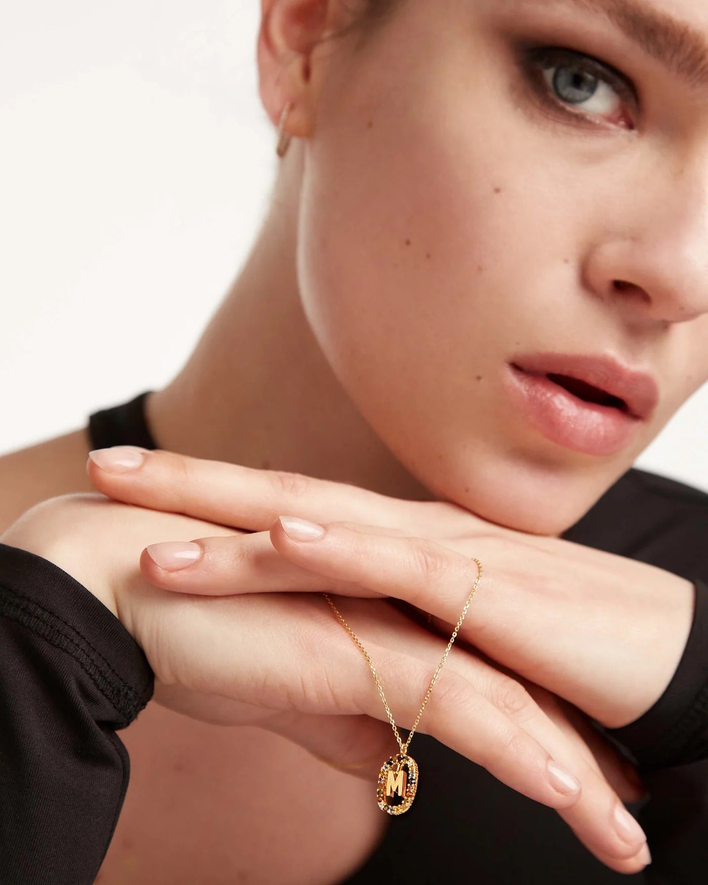 PuraDama™ Initial Luxe | Collana personalizzata con zirconi