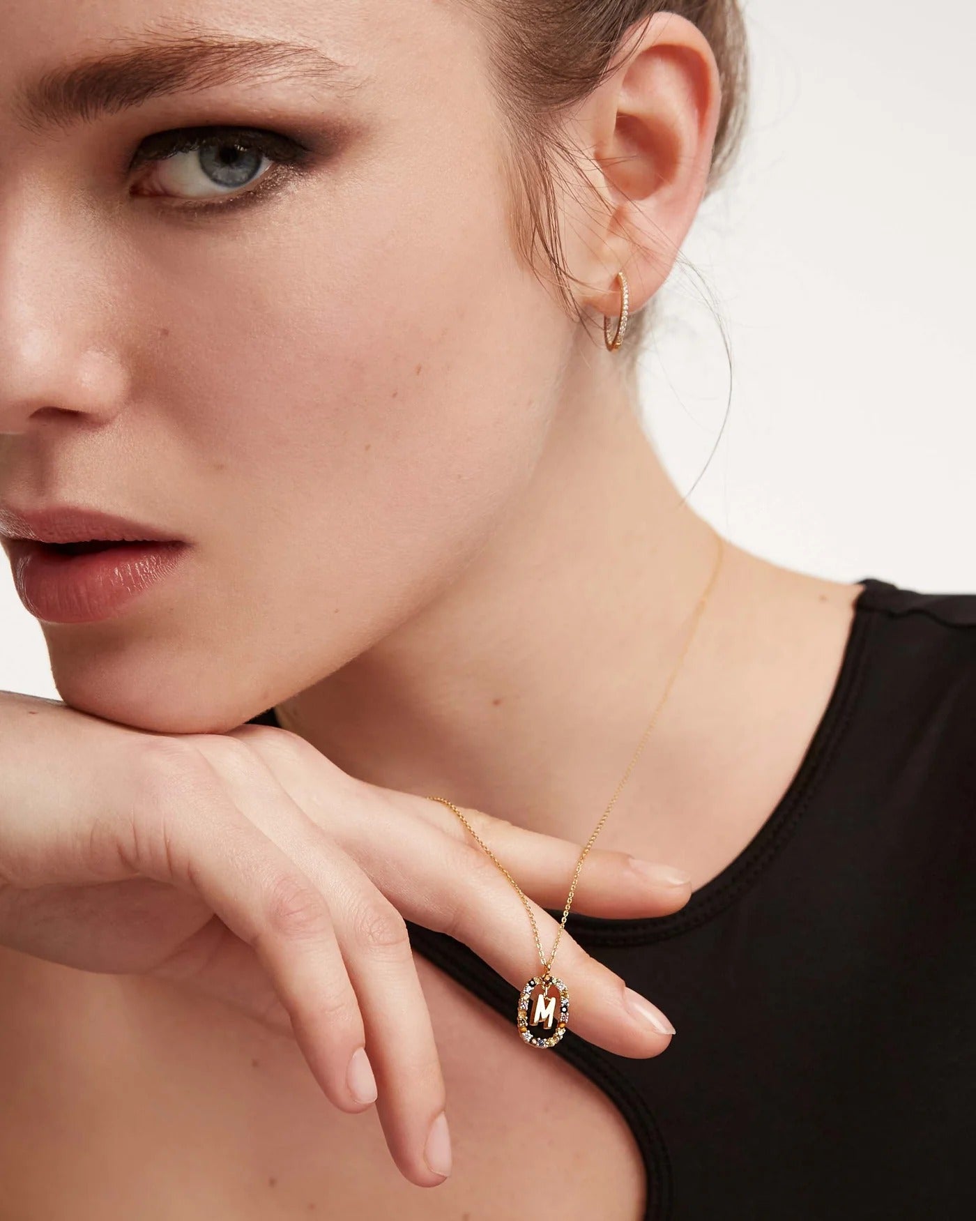 PuraDama™ Initial Luxe | Collana personalizzata con zirconi