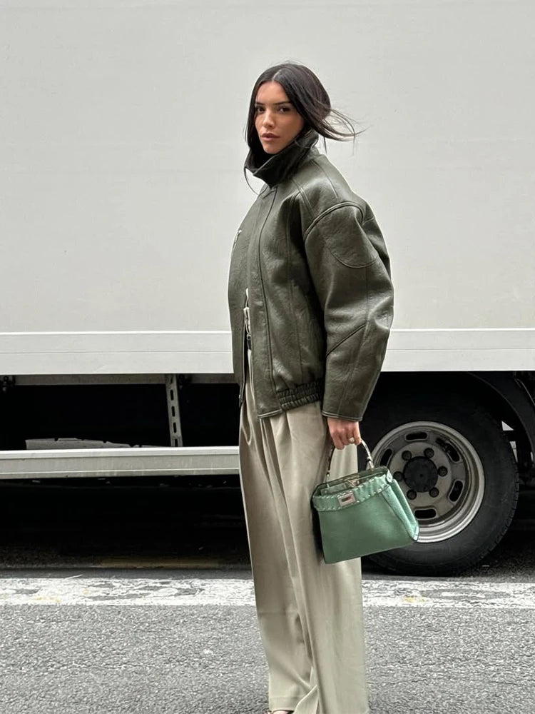 PuraDama™ Veyra | Giacca in pelle effetto oversize verde oliva