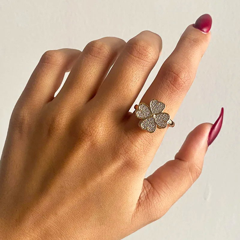 PuraDama™ Cloveria | Spinning Floral Ring
