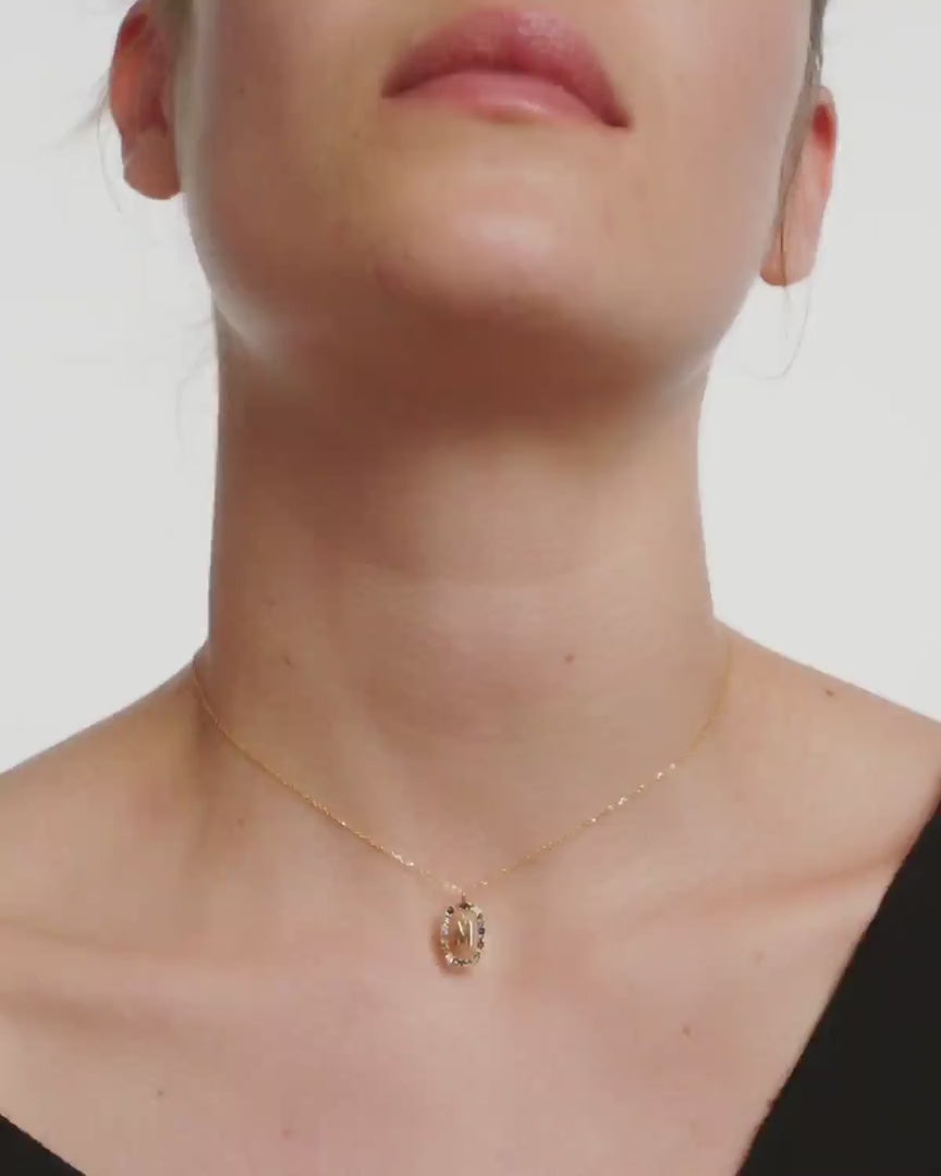 PuraDama™ Initial Luxe | Collana personalizzata con zirconi